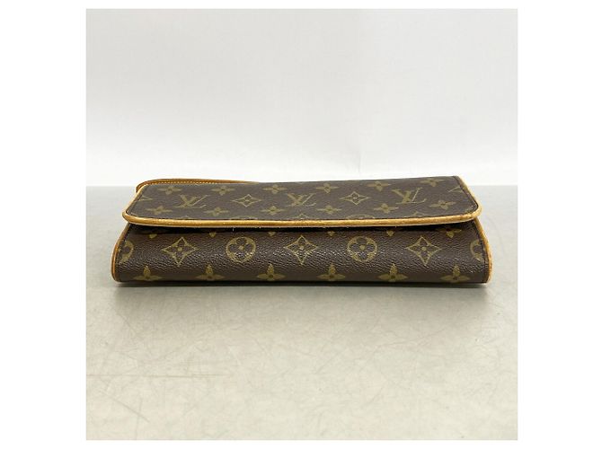 Bolsa de Ombro Louis Vuitton Monogram Pochette Twin GM Marrom - vista 3