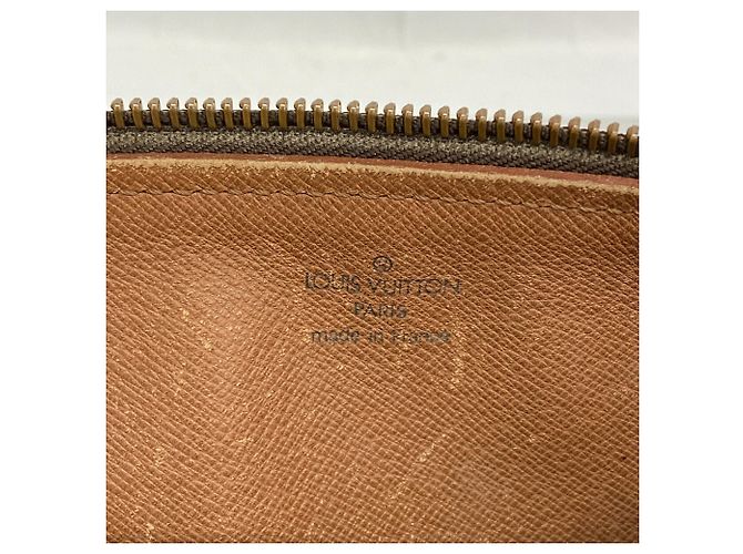 Bolso Louis Vuitton Monogram Papillon 30 Castaño - vista 5