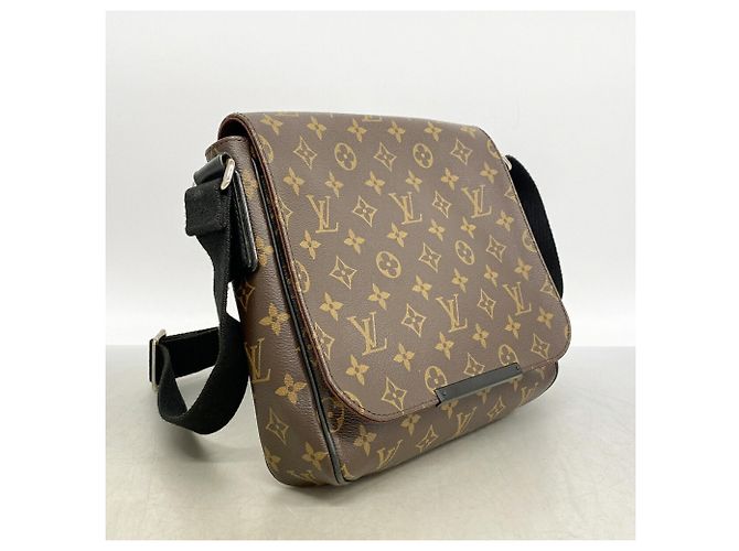 Bolso de hombro Louis Vuitton Monogram Macassar District PM Castaño - vista 2