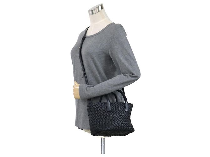 Bolso Bottega Veneta Intrecciato Mini Cabas Negro - vista 17