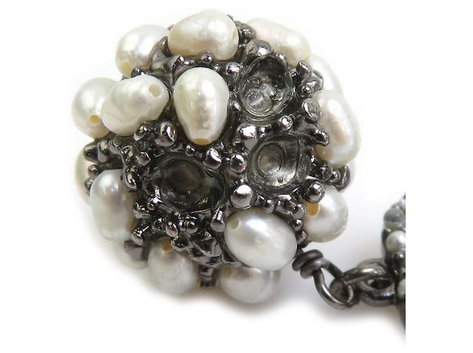 Pulseira com pingentes Chanel Preto Branco Metálico - vista 5