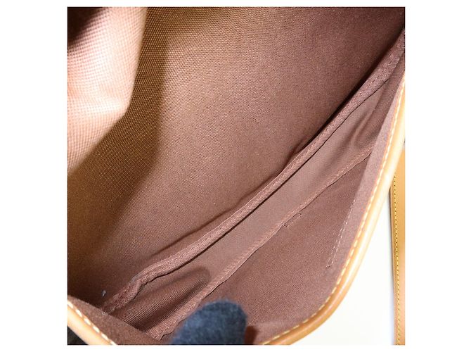Louis Vuitton Saumur Monogram Canvas 30 Marron - vue 5