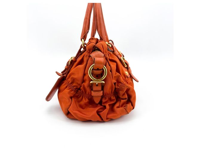 Prada Gaufre Convertible Satchel aus Leder und Tessuto Medium Orange - Ansicht 3