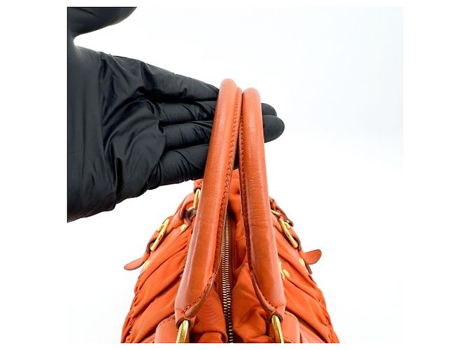 Prada Gaufre Convertible Satchel aus Leder und Tessuto Medium Orange - Ansicht 7