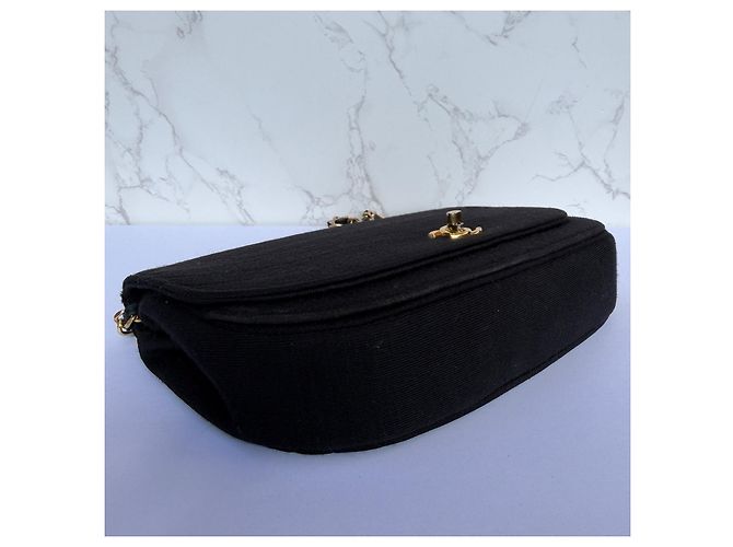Timeless Chanel vintage half moon flap schwarzer Stoff - Ansicht 9