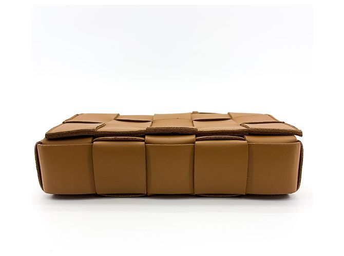 Bottega Veneta Cassette Zip Maxi Intrecciato in tela webbed Marrone - vista 6