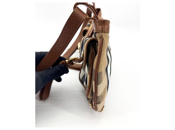Burberry Schultertasche Nova Check beschichtetes Canvas Small Schwarz - Ansicht 5