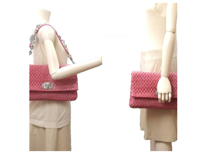 Borsa a spalla Miu Miu Matelassé in nappa con cristalli Rosa - vista 3