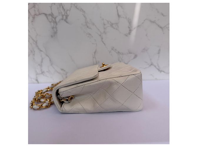 Timeless Borsa Chanel Classic Flap Small in pelle di agnello bianca Bianco - vista 13