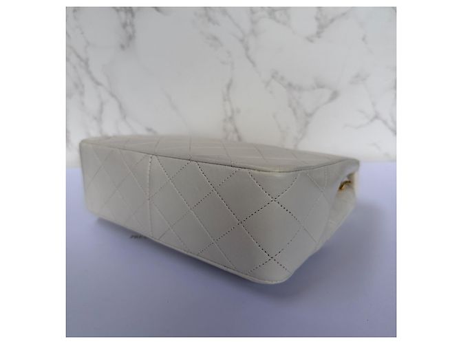 Timeless Borsa Chanel Classic Flap Small in pelle di agnello bianca Bianco - vista 16
