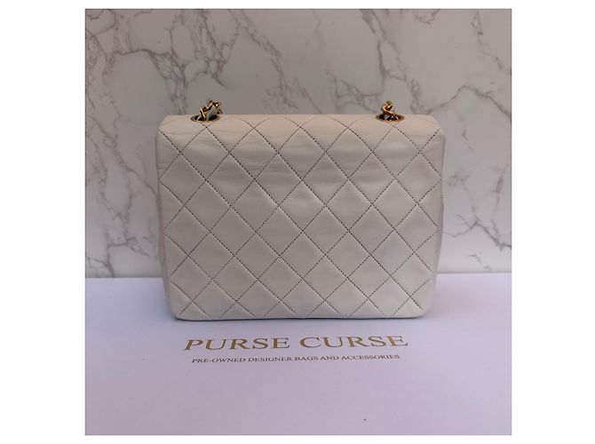 Timeless Borsa Chanel Classic Flap Small in pelle di agnello bianca Bianco - vista 9