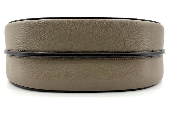Céline Celine Trotteur Grainy Leather Medium Bege - vista 5