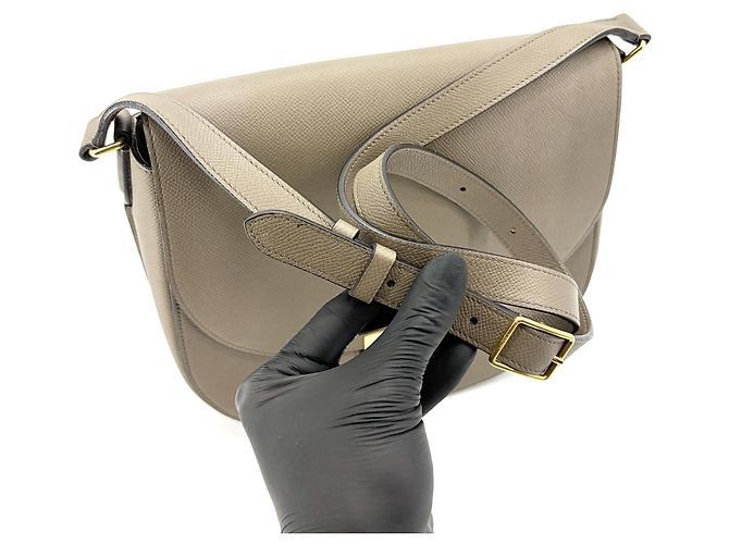 Céline Celine Trotteur Grainy Leather Medium Bege - vista 7