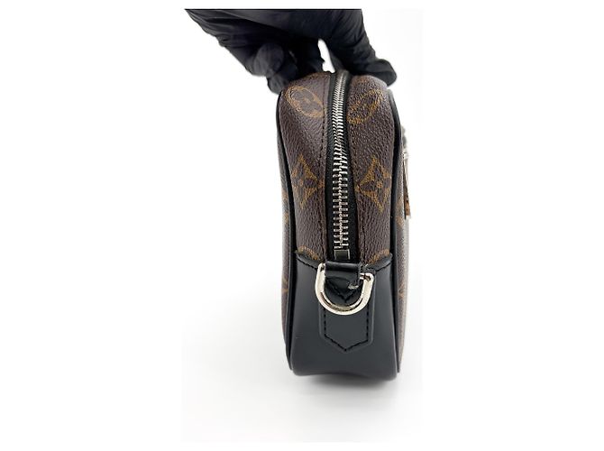 Louis Vuitton Trousse Blush Monogram Canvas GM Marron - vue 3