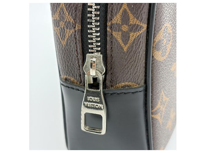 Louis Vuitton Trousse Blush Monogram Canvas GM Marron - vue 7
