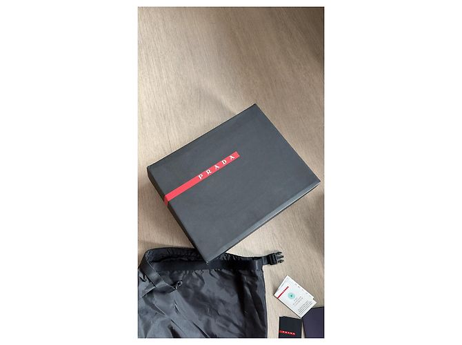 Prada Sneaker aus Lackleder und Mesh Weiß Grau Dunkelblau - Ansicht 15