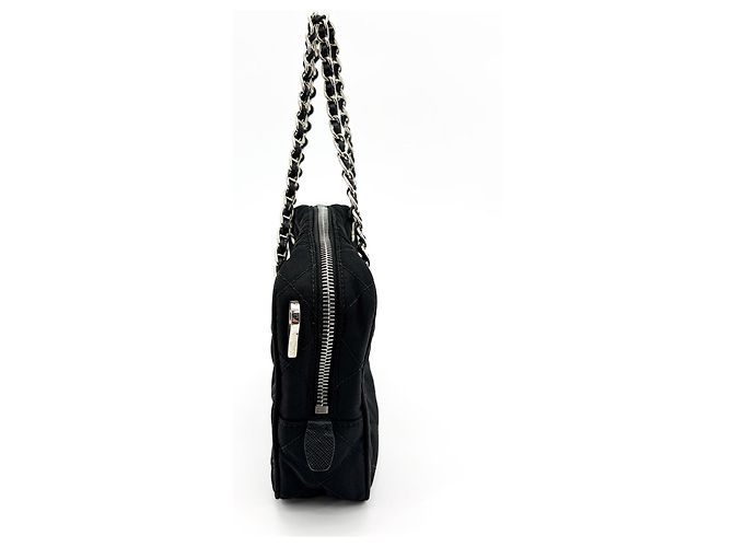 Prada Convertible Quilted Tessuto Medium Nero - vista 3