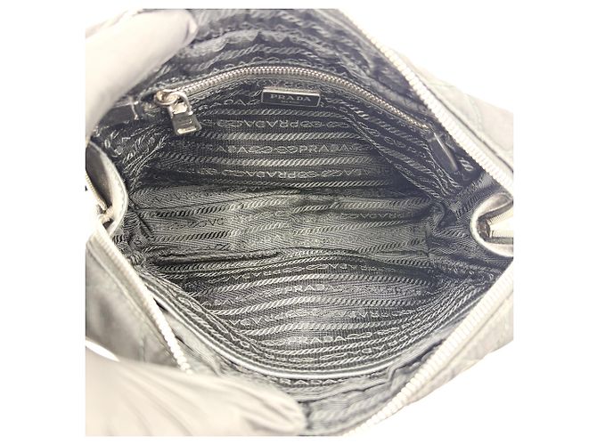 Prada Convertible Quilted Tessuto Medium Nero - vista 5