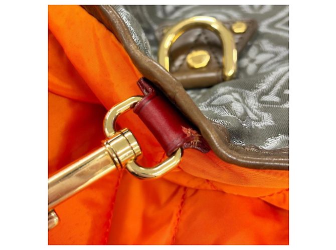 Borsa Tote Aviator Louis Vuitton Cachi - vista 14