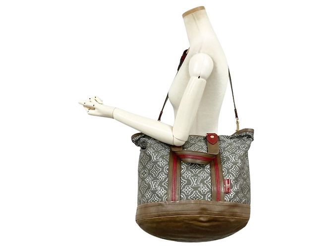Borsa Tote Aviator Louis Vuitton Cachi - vista 17
