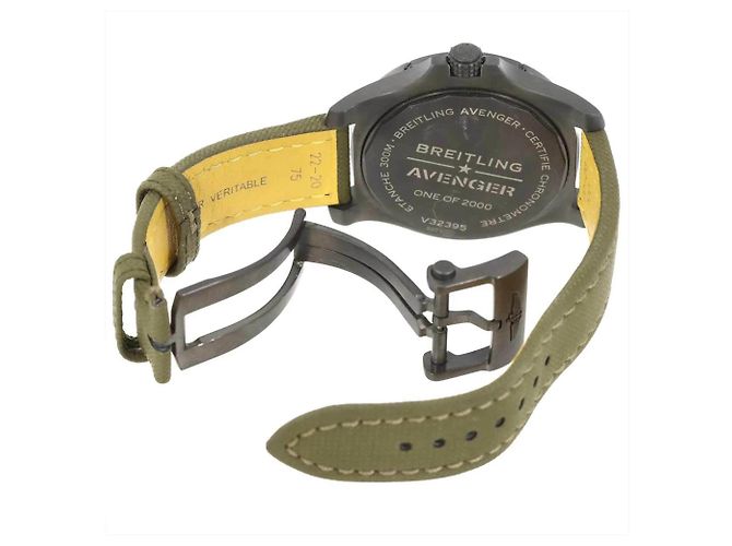 Breitling Avenger GMT 45 Night Mission Limited Edition - vista 5