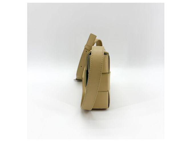 Bottega Veneta Cassette Zip Maxi Intrecciato in tela webbed Beige - vista 4