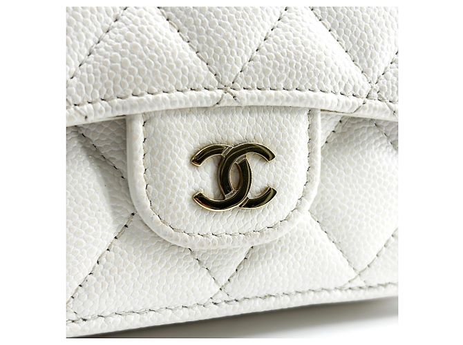 Tarjetero Chanel Classic Flap de piel caviar acolchada Blanco - vista 7