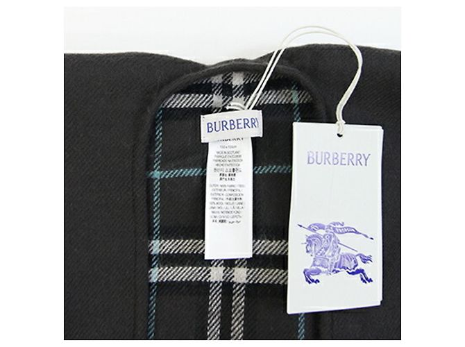 Capa Chal Reversible Burberry Negro - vista 4