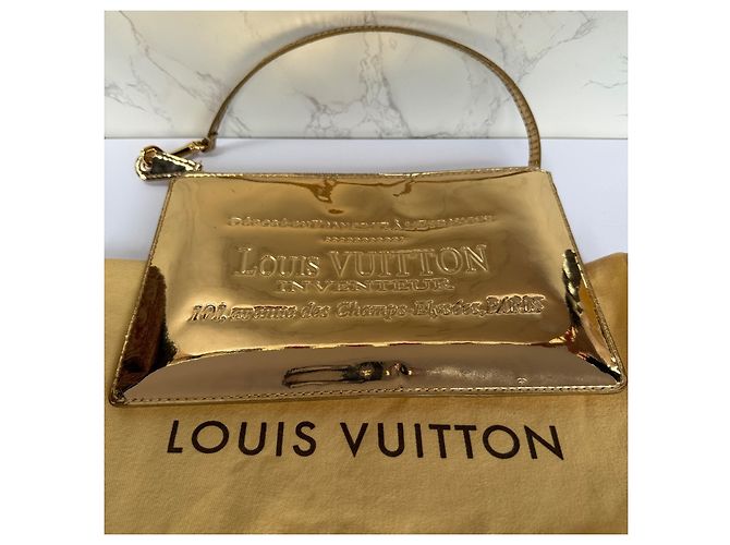 Louis Vuitton Pochette NM Clutch Gold Vernis D'oro - vista 2