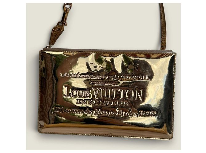 Louis Vuitton Pochette NM Clutch Gold Vernis D'oro - vista 8