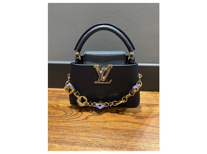 Louis Vuitton Capucines Handtasche in Dunkelblau - Ansicht 12
