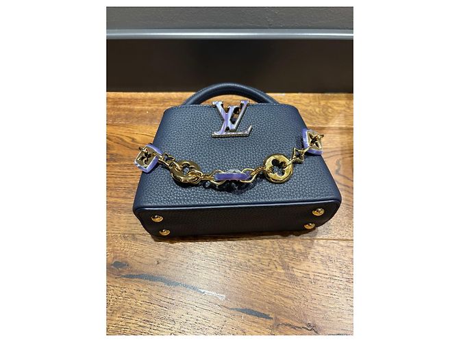 Louis Vuitton Capucines Handtasche in Dunkelblau - Ansicht 13