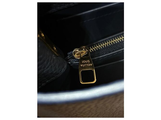 Louis Vuitton Capucines Handtasche in Dunkelblau - Ansicht 4