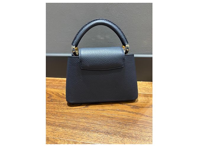 Louis Vuitton Capucines Handtasche in Dunkelblau - Ansicht 7
