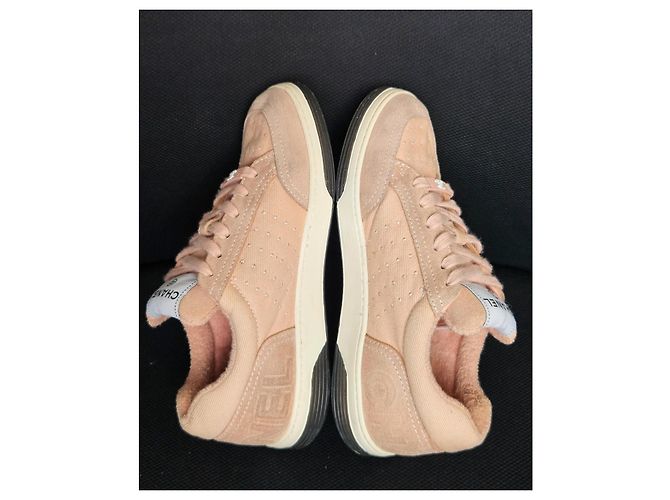 Chanel Sneaker aus rosa Wildleder und Stoff Pink - Ansicht 11