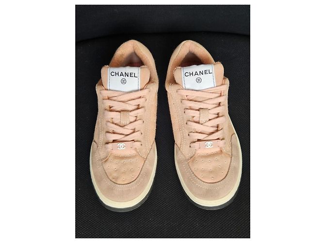 Chanel Sneaker aus rosa Wildleder und Stoff Pink - Ansicht 2