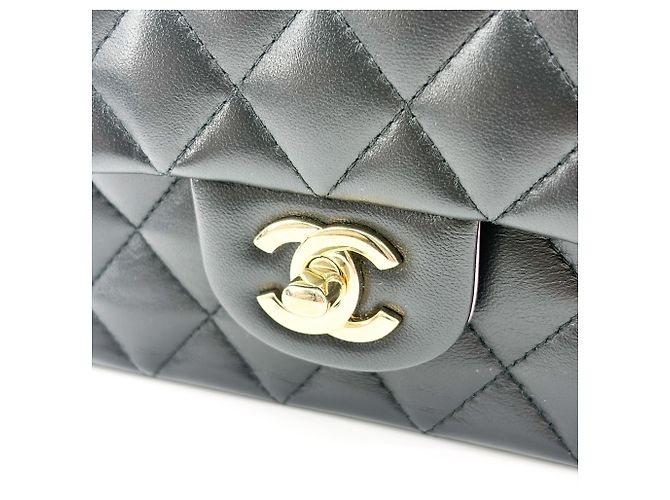 Chanel Classic Single Flap Top Handle Quilted Iridescent Lambskin Mini Negro - vista 7