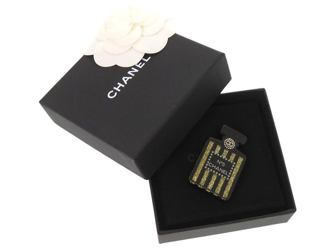 Broche Chanel Perfume No. 5 de plástico negro Dorado - vista 2