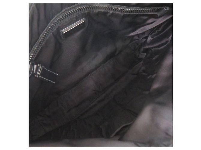 Prada Triangle Logo Schultertasche aus Leder Schwarz Blau - Ansicht 6