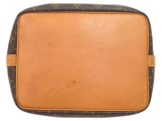 Noe Louis Vuitton Petit Noé Monogram Shoulder Bag M42226 Marrone Monogramma - vista 3