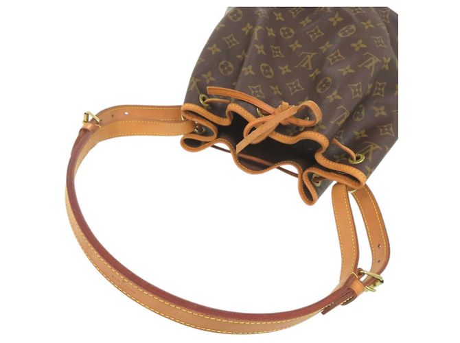 Noe Louis Vuitton Petit Noé Monogram Shoulder Bag M42226 Marrone Monogramma - vista 6