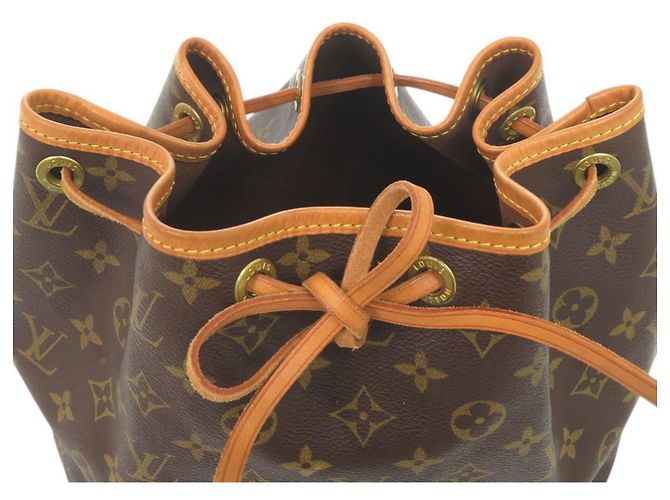 Noe Louis Vuitton Petit Noé Monogram Shoulder Bag M42226 Marrone Monogramma - vista 7