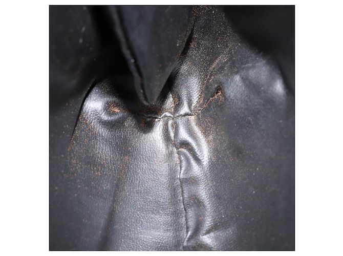 Céline Bolsa de Ombro com Corrente CELINE em Couro Preto e Dourado Auth ep16204 - vista 10