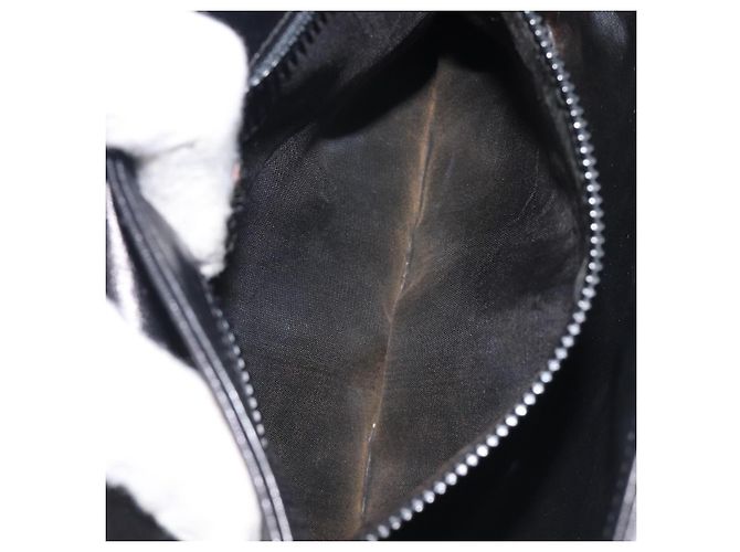 Céline Bolsa de Ombro com Corrente CELINE em Couro Preto e Dourado Auth ep16204 - vista 28