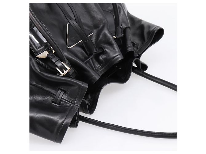 Bolso Tote PRADA de cuero negro plata Auth 205973M - vista 6