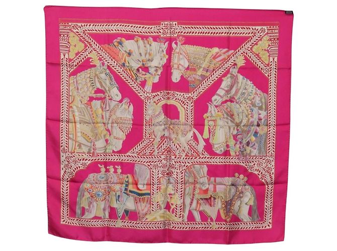 Hermès HERMES Foulard Carré 90 Seta Rosa "LA DANSE DU CHEVAL MARAWARI" Auth ki6868M Giallo - vista 13
