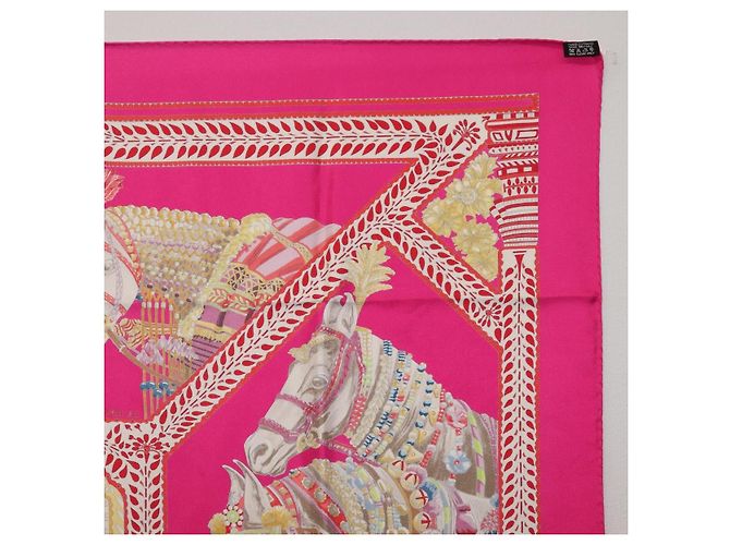 Hermès HERMES Foulard Carré 90 Seta Rosa "LA DANSE DU CHEVAL MARAWARI" Auth ki6868M Giallo - vista 16