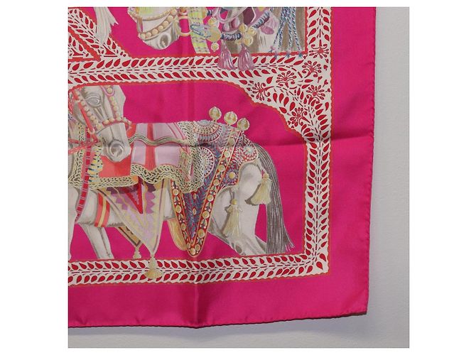 Hermès HERMES Foulard Carré 90 Seta Rosa "LA DANSE DU CHEVAL MARAWARI" Auth ki6868M Giallo - vista 22