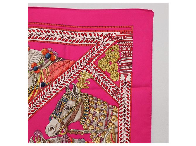 Hermès HERMES Foulard Carré 90 Seta Rosa "LA DANSE DU CHEVAL MARAWARI" Auth ki6868M Giallo - vista 4