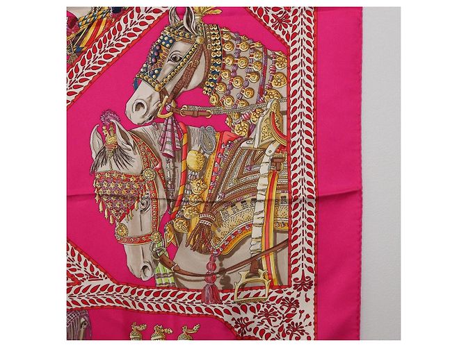 Hermès HERMES Foulard Carré 90 Seta Rosa "LA DANSE DU CHEVAL MARAWARI" Auth ki6868M Giallo - vista 7